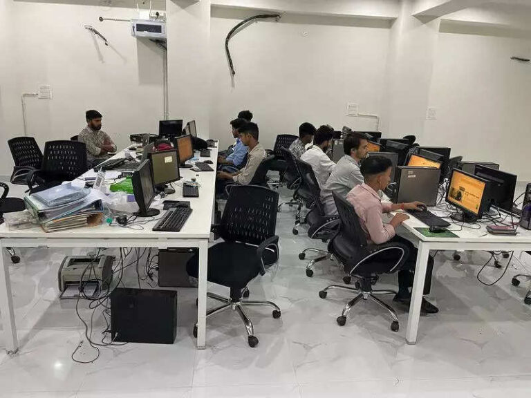 Fake call centre duping people with bogus e-Mitra services busted in city