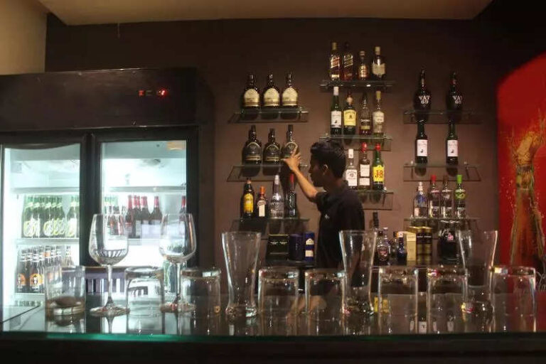 Liquor revenue up by 34% despite tech glitches in new excise software