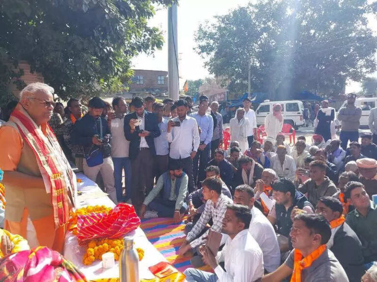 Education minister advocates polyethylene ban to save cows