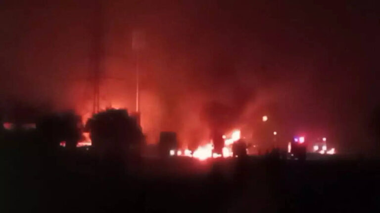 At least 8 dead after truck carrying chemicals catches fire after mishap near fuel pump on Jaipur-Ajmer highway