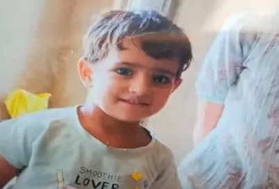 Indecision delays rescue of 3-yr-old stuck in borewell