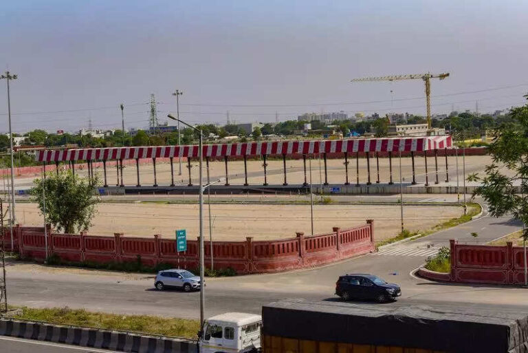 Satellite bus terminal project in four corners of Jaipur hits roadblock