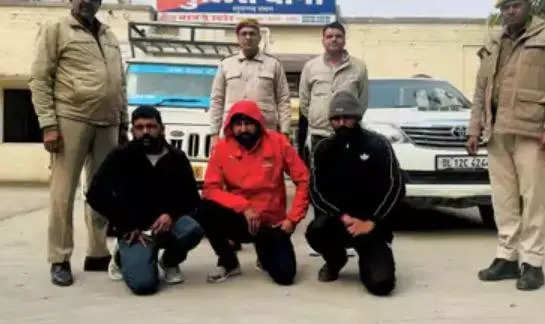 Excise officials booked for selling seized liquor back to smugglers in Hanumangarh