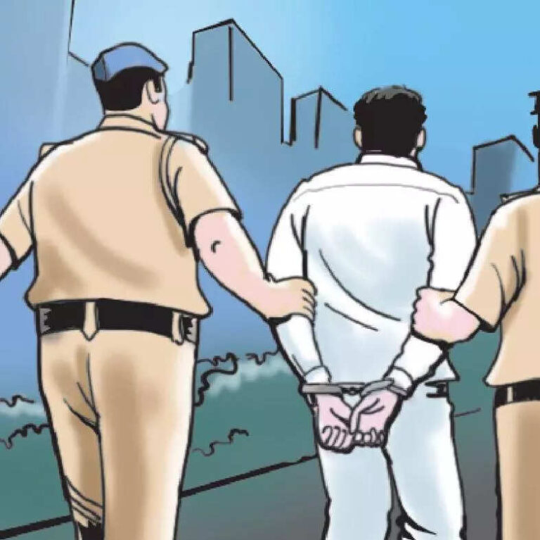 Inter-state gang involved in trafficking of drugs & buying stolen SUVs busted