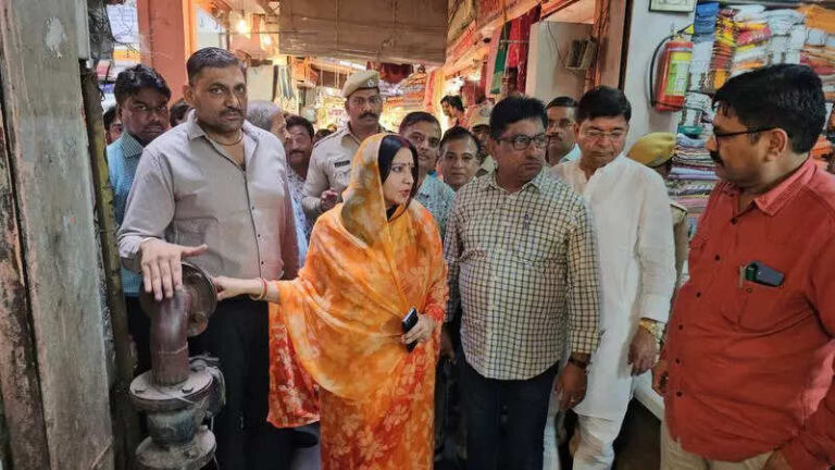 Mayor: Clear encroachments from Purohitji ka Katla within three days