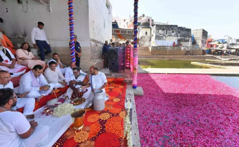 Pushkar priests decry damage to environment, neglect of sanctity