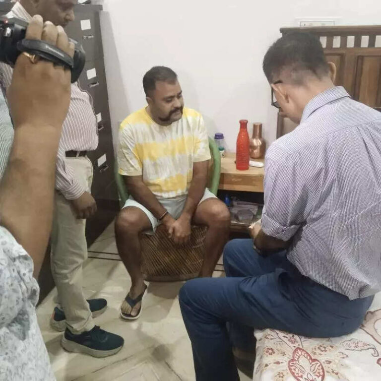 ACB finds assets worth crores in raids on state municipal officer