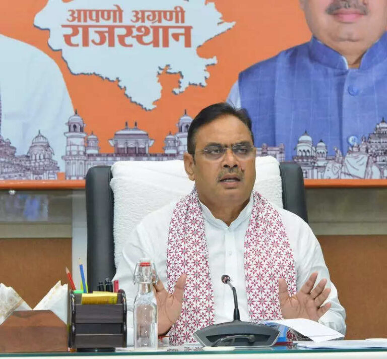 Monitor water levels in rivers, dams: CM to officials