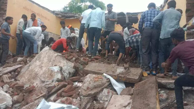 7 kids die, 21 injured as classroom roof collapses in Jhalawar village